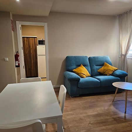 Apartamentos Picasso Alcalá de Henares Cameră foto