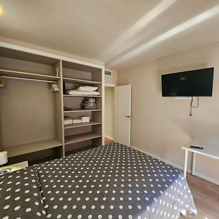 Apartamentos Picasso Alcalá de Henares Cameră foto