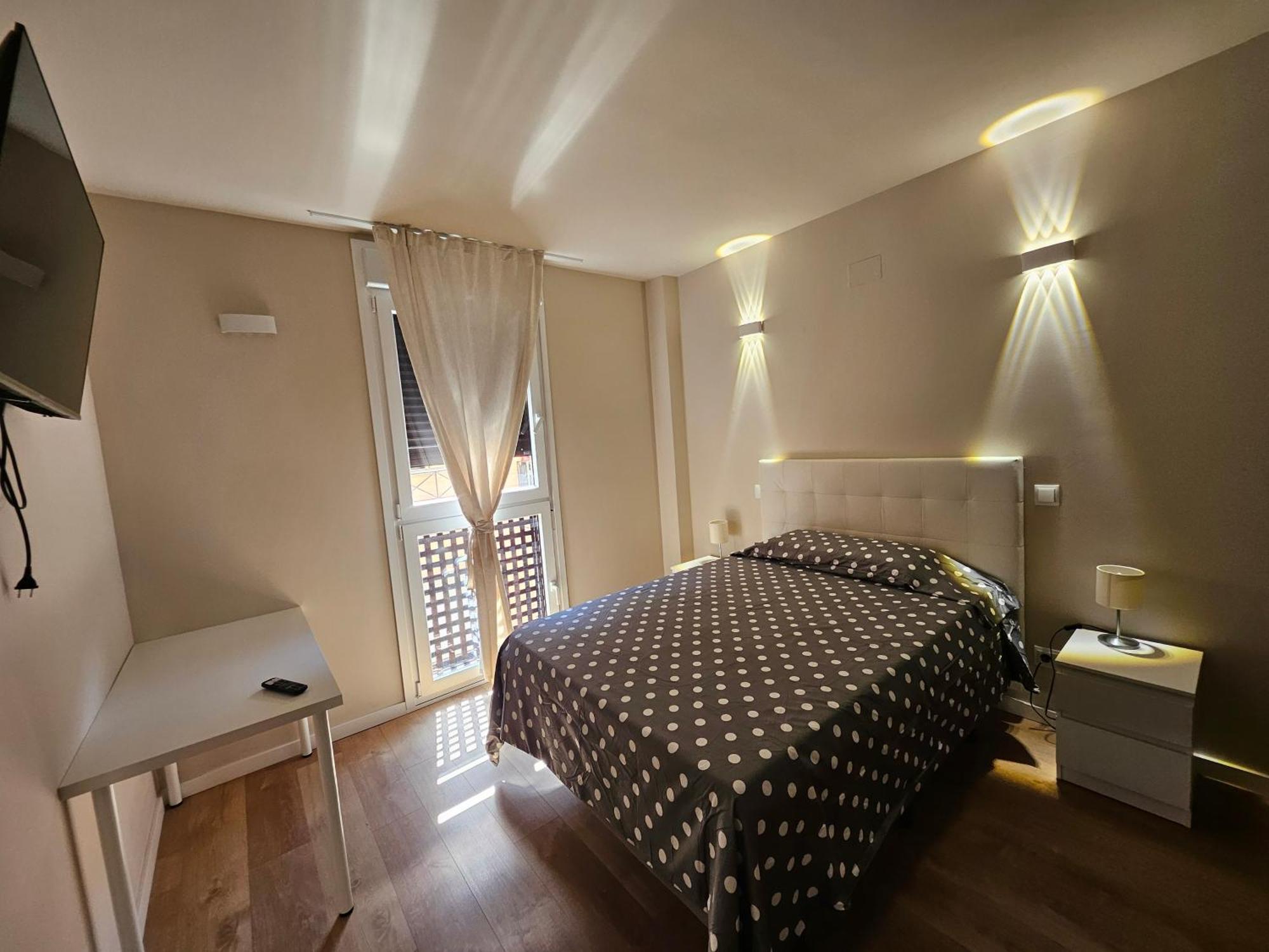 Apartamentos Picasso Alcalá de Henares Cameră foto